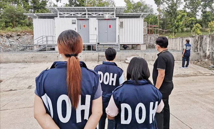 Personnel from the Department of Health and Research Institute for Tropical Medicine (RITM) inspect the newly-installed coronavirus mobile testing laboratory in Roxas City, Capiz on Sept. 15. UPOD KITA RONNIE DADIVAS/FB