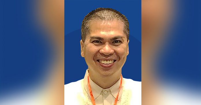 Dr. Jonel Saludes, a professor of Chemistry and Associate Vice President for Research at the University of San Agustin in Iloilo City was recently chosen as recipient of the Gregorio Y. Zara Award for Basic Science Research.