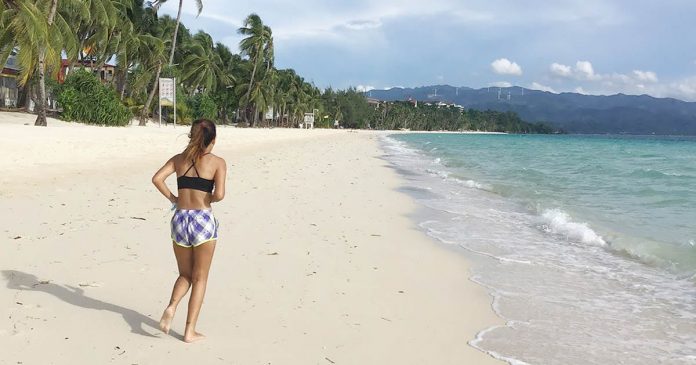 Boracay Island in Malauy, Aklan – the crown jewel of Philippine tourism – is looking to reopen to foreign guests within a travel bubble. The famed island resort will receive local tourists from areas under general community quarantine starting Oct. 1. BOY RYAN ZABAL/AKEAN FORUM