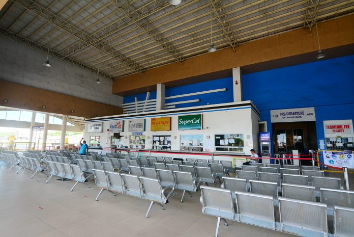 The passengers’ waiting area at the New Iloilo Ferry Terminal in Lapuz, Iloilo City is deserted. The fastest way to reach Iloilo from Bacolod City or vice versa is through fast crafts. Maritime transport authorities say sea travel may resume next week. IAN PAUL CORDERO/PN
