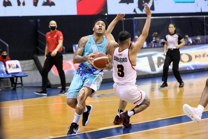 Phoenix Super LPG Fuel Masters’ Calvin Abueva has vowed not to get himself in trouble again after recently making his Philippine Basketball Association return. PBA PHOTO