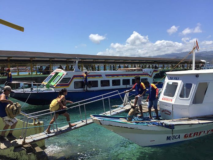 The Sangguniang Bayan of Malay, Aklan wants wooden-hulled boats to continue operating the Boracay Caticlan route and vice versa until 2022.