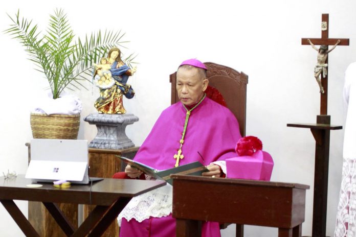 Cardinal Jose Advincula of Capiz watches livestream the consistory at his residence in Roxas City late night of Nov. 28, 2020. PHOTO COURTESY OF CASAC