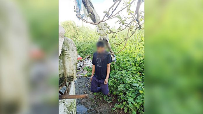 Security guard Piji Escalante was found dead hanging from a bamboo trunk in Barangay 2, Bacolod City on Dec. 25. He was believed to have committed suicide. BCPO