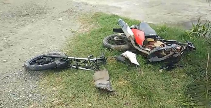 This motorcycle sustained heavy damage after crashing against a truck in Barangay Dawis, Pototan, Iloilo on Nov. 30. ZARAGA NEWS LIVE STATION