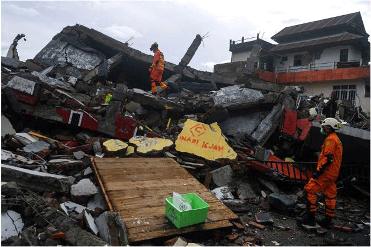 Indonesia Quake Death Toll Now Over 80