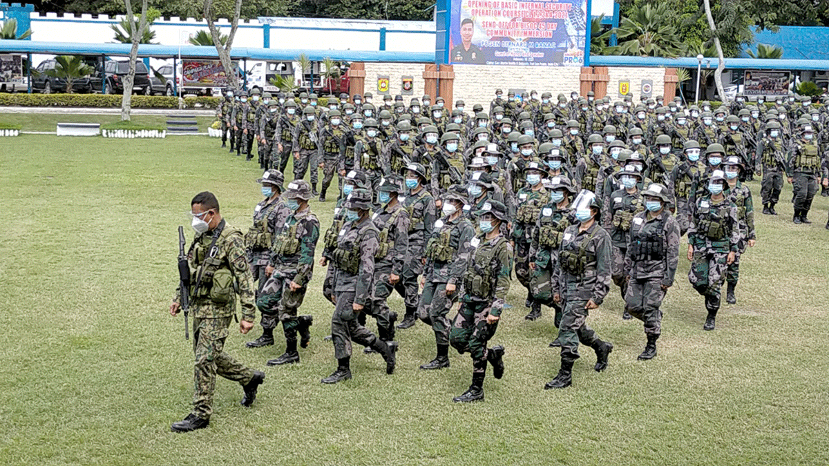 850-cops-on-anti-insurgency-training