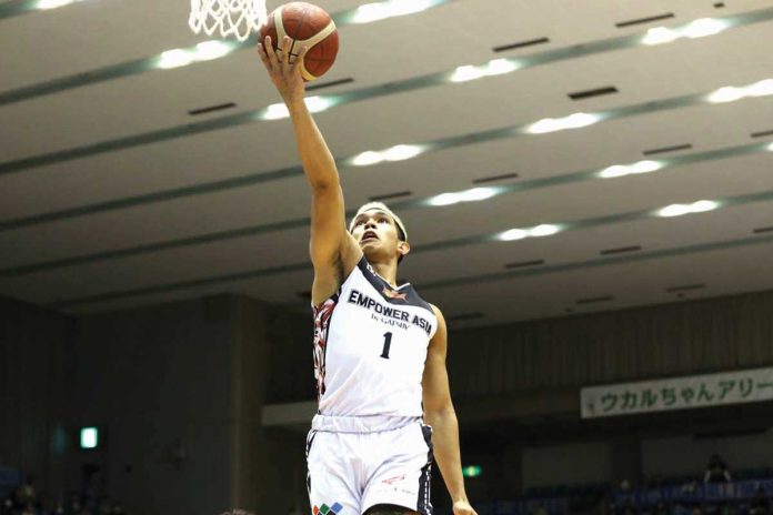 Ilonggo Ferdinand Ravena of San-En NeoPhoenix goes for a layup against Shiga Lakestars during their game in the 2021 Japan B. League season, Sunday, in Shiga, Japan. B.LEAGUE