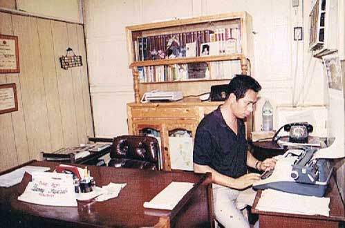 Danny Fajardo, who served as president for several years of the Iloilo Press Club – the oldest press club in the country – also established Panay Balita, the weekly Files magazine and the popular radio-cable television public affairs program Reklamo Publiko.