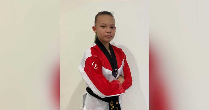 Leigh Andee Rodriguez of Negros Taekwondo Union-Tigers New Gen wins a gold medal in the junior/senior female black free kicking of the recently held 2021 Smart/MVPSF Visayas CPJ Taekwondo Poomsae and Speed Kicking Championships. NTU-TIGERS NEW GEN