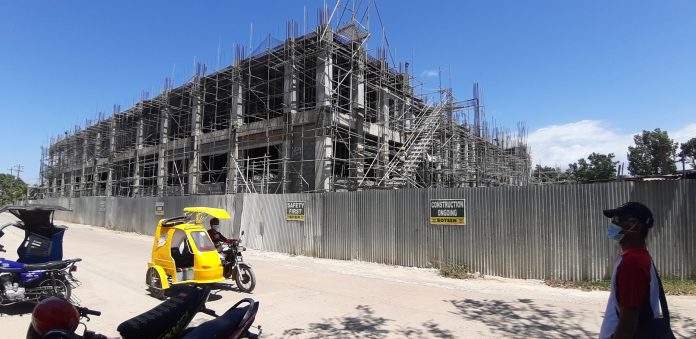 The construction of this three-storey new provincial capitol of Guimaras started in 2019. Work slowed down due to the coronavirus pandemic. PHOTO BY JAPHET FAJARDO/PN