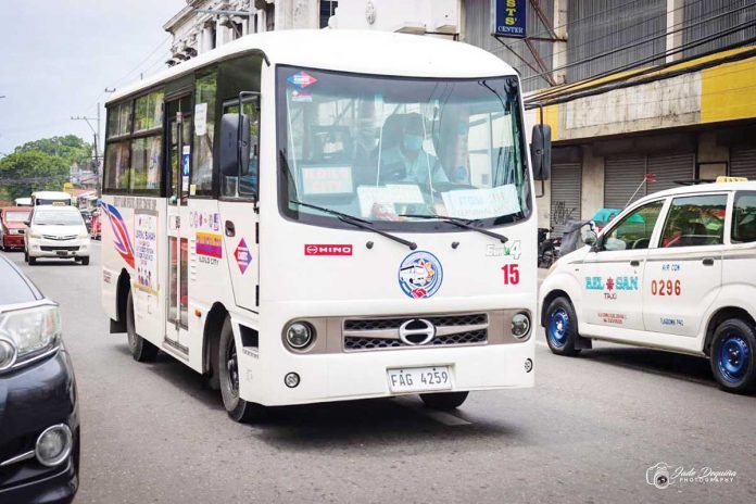 The Land Transportation Franchising and Regulatory Board (LTFRB) in Region 6 is condemning “attacks” made to drivers of modernized public utility jeepneys offering free ride, a two-month program undertaken by the Department of Transportation. PHOTO BY JADE DEQUIÑA/ILOILO CITY GOVERNMENT