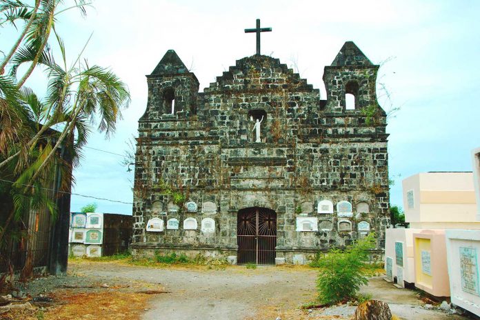 HISTORICAL LANDMARK. This Baroque stone church inside the cemetery of the municipality of Hamtic, Antique is now a historical landmark as per Ordinance 2021-266 approved by the Provincial Board on May 20, 2021. Board Member Errol Santillan says the next move is to push for its restoration. PHOTO FROM WIKIMEDIA.ORG