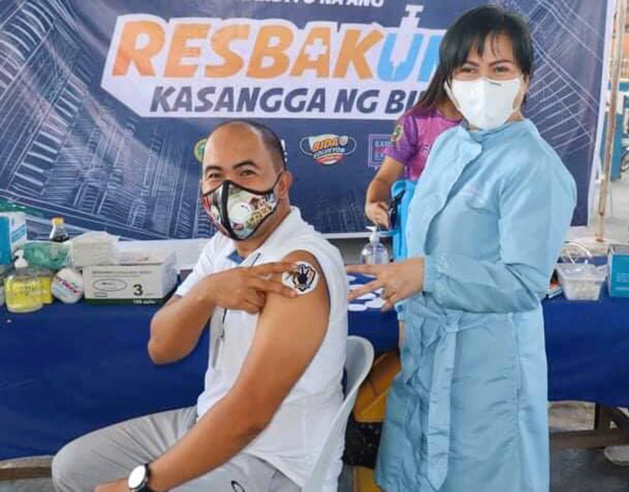 Mayor Rigil Kent Lim of Caluya, Antique received his first dose of the vaccine against coronavirus disease on April 29 at the Caluya Gymnasium. PHOTO BY THE CALUYA LGU FACEBOOK