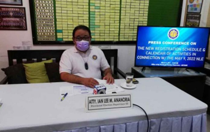 VACCINATED TEACHERS. Antique Provincial Election Supervisor III Ian Lee Ananoria says teachers already vaccinated against coronavirus disease 2019 would be tapped to serve in next year’s national and local elections. PHOTO BY ANNABEL CONSUELO J. PETINGLAY, PNA