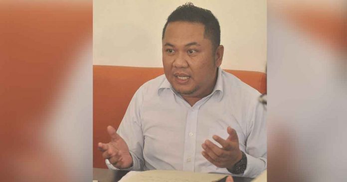 Dine-in services in food establishments in Guimaras are still prohibited, says Acting Governor John Edward Gando.