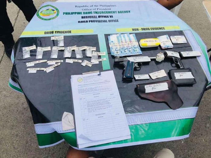 These were the items recovered from a 35-year-old village councilman arrested in an anti-drug operation in Barangay Abilay Norte, Oton, Iloilo over the weekend. PDEA-6 PHOTO