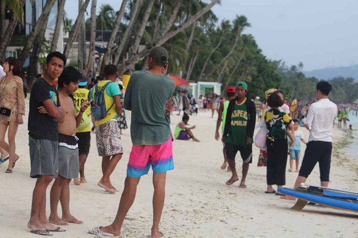 The population of Boracay Island increased – from 32,267 in 2015 to 37,802 in 2020, the 2020 Census of Population and Housing.