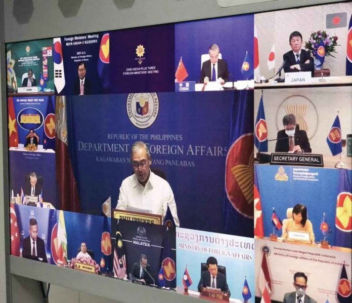 Foreign Affairs secretary Teodoro Locsin Jr. (center) delivers the Philippines’ omnibus intervention at the 22nd ASEAN Plus Three Foreign Ministers Meeting on August 3, 2021. Locsin emphasized the importance of digital economy amid the coronavirus disease 2019 pandemic. DFA-ASEAN