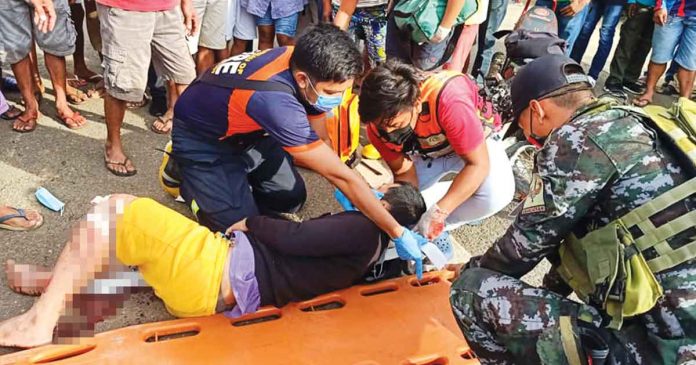 Responders tend to a victim of a vehicular accident in Barangay Lopez Jaena, Sagay City, Negros Occidental. SAGAY CITY FIRE STATION