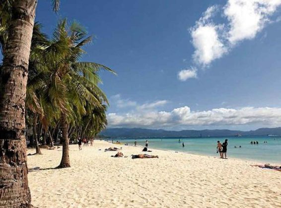 DENR mulls increasing Boracay carrying capacity