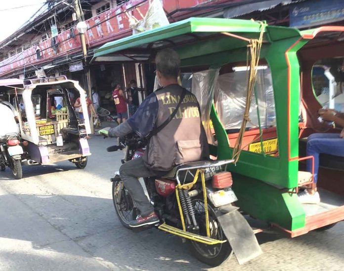 Tricycles are the popular mode of transport in Kalibo, Aklan. There’s a proposed P5 drop in tricycle fare.