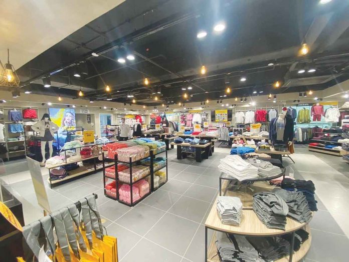 Surplus SM Makati has an exciting new look and a wide variety of fashionable finds, essentials and novelty items.