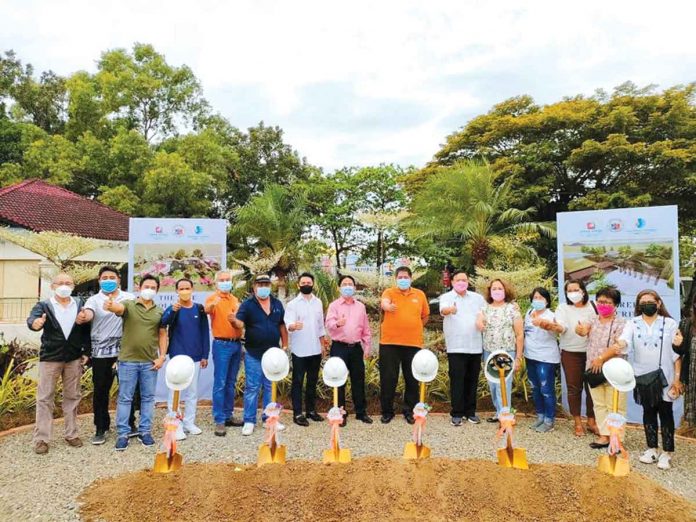 Power producer Global Business Power Corp., through its subsidiaries, Panay Energy Development Corp. and Panay Power Corp., seals a partnership with the Iloilo City government for the enhancement of the La Paz Plaza. PANAY NEWS PHOTO