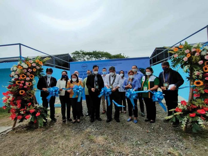 Agriculture secretary William Dar graces the inauguration of new multi-species hatcheries and broodstock tanks at the Southeast Asian Fisheries Development Center in Barangay Buyuan, Tigbauan, Iloilo. PANAY NEWS PHOTOS