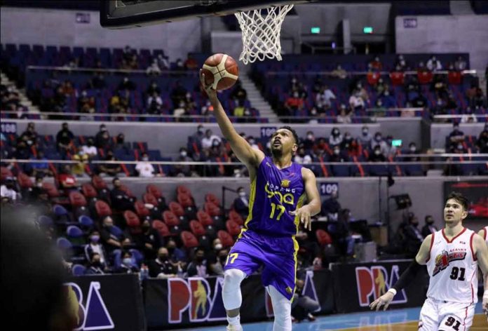 TNT Tropang Giga’s Jayson Castro does a layup. PBA MEDIA BUREAU