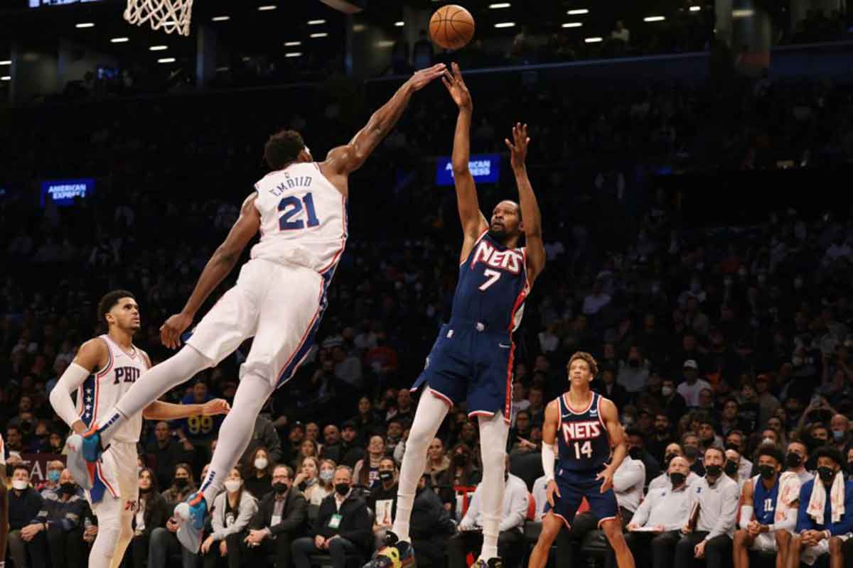 Clutch Durant leads Brooklyn past Philly