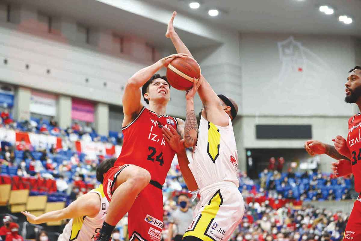 Dwight Ramos contributes to win over Gunma Crane Thunders with 14 points｜8  April 2023 