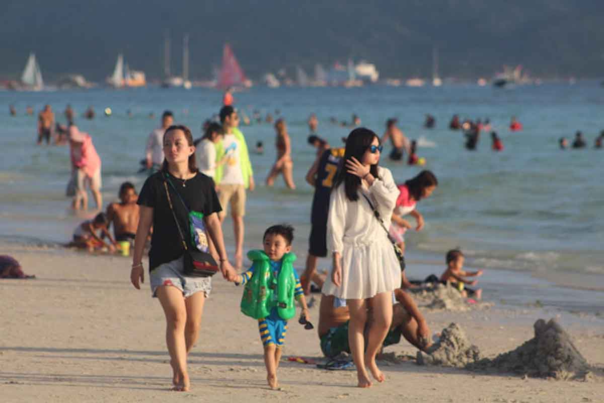 Boracay sees better tourism rebound