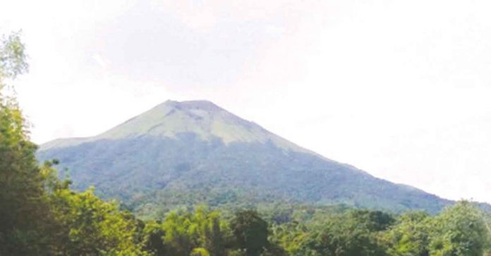 Kanlaon volcano straddles the border shared by Negros Occidental and Negros Oriental. At 2,465 meters above sea level, it is the highest point in Negros Island and in the Visayas. PHOTO COURTESY OF PHILIPPINE BIODIVERSITY CONSERVATION FOUNDATION, INC.