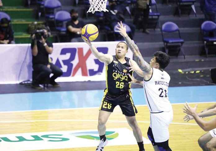 TNT Tropang Giga’s Almond Vosotros attacks the basket for a layup. PBA MEDIA BUREAU