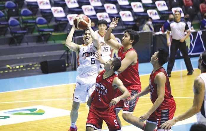 Meralco Bolts newcomer Chris Banchero rises for a basket attempt. PBA MEDIA BUREAU