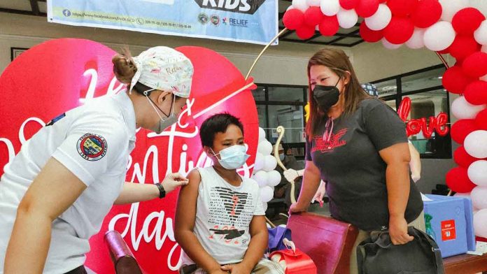 Five to 11 years old in Jordan, Guimaras received the vaccine against coronavirus disease in 2019 (COVID-19). Photos from Mayor Ruben Corpuz Facebook page