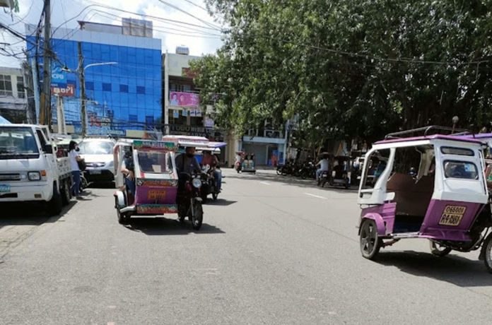 Sangguniang Bayan of Kalibo recently approved Ordinance No. 2022-055 regulating the operations of tricycles and fixing the fare rates in response to the Covid-19 pandemic.