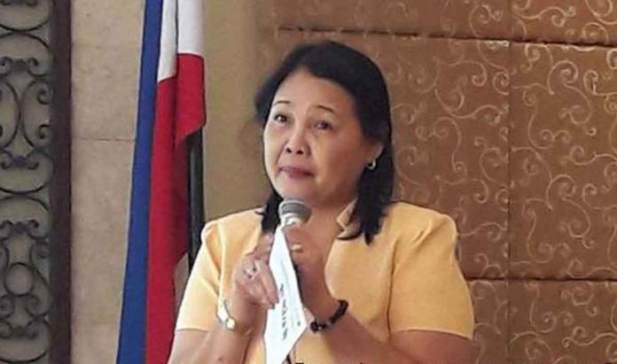 “We remain non-political. Our services continue regardless of people’s political affiliation,” says Director Ma. Evelyn Macapobre of the Department of Social Welfare and Development in Region 6.