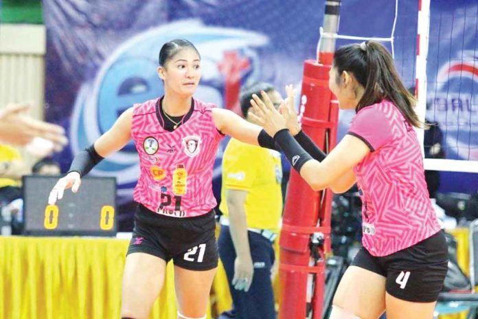 Dindin Santiago-Manabat spearheads Nakhon Ratchasima in their win over Khonkaen Star. CONTRIBUTED PHOTO