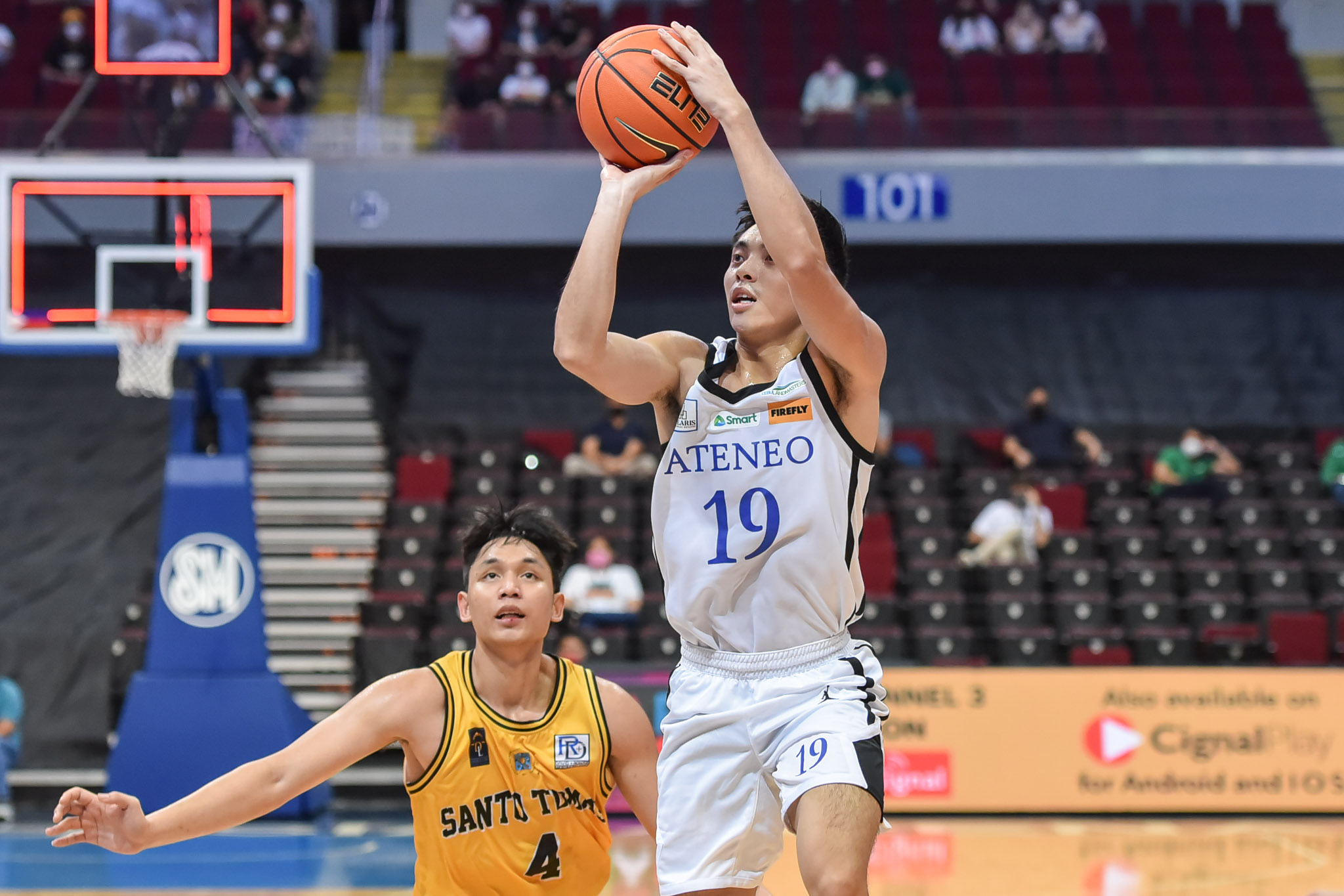 Ateneo Clobbers Ust Goes 7 0 In Uaap