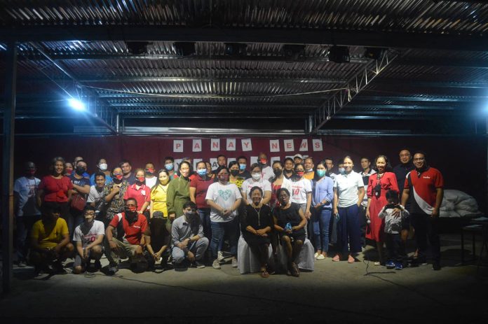 Panay News employees during their yearend party and thanksgiving night on December 23, 2021, with co-founder Mary Santillan Fajardo and Panay News executives: President Atty. Ade Fajardo, Chief Operating Officer Daniel Fajardo II, Vice President for Finance Daneli Salonga, Marketing Manager Leahlyn Fajardo, and General Manager Caryl Espada.