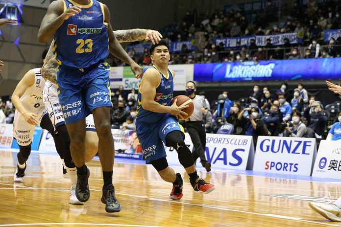 Ilonggo Kiefer Ravena had 16 points in Shiga Lakestars’ win over Hiroshima Dragonflies. B.LEAGUE PHOTO