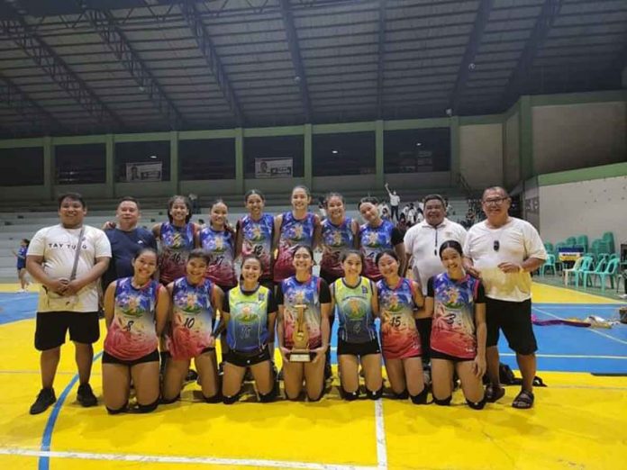 Bacolod Tay Tung High School Thunderbolts clinched the championship in the women’s division of the 1st VAMP 25-Under Invitational Volleyball League. PHOTO COURTESY OF JOSE MONTALBO