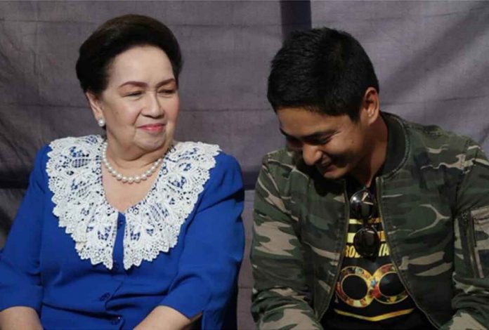 Susan Roces and Coco Martin who co-star in “FPJ’s Ang Probinsyano” share a light moment in this photo taken August 2017. ABS-CBN PHOTO