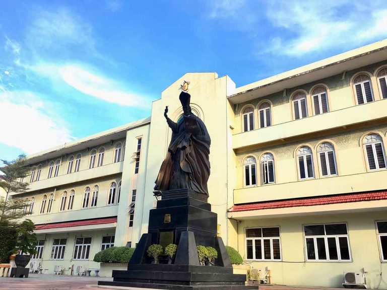 University of San Agustin grads top medical technologists board exam