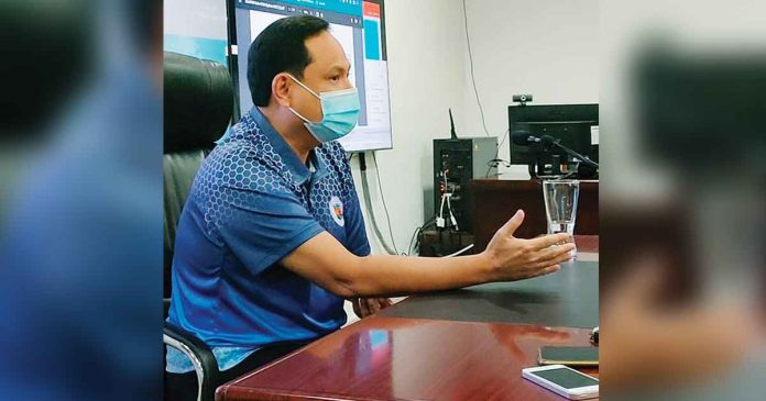 Iloilo’s Gov. Arthur Defensor Jr. assures the public that hospitals have long prepared for surges in dengue cases. They may expand their bed capacities, too.