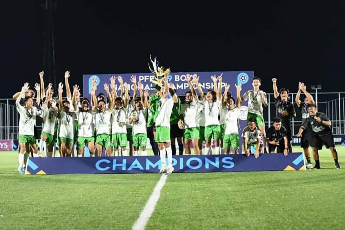 Negros Occidental Football Association celebrates victory in the PFF U-19 Boys National Football Championship. PFF PHOTO