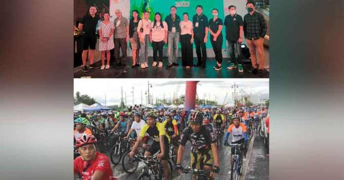 ILOILO BIKE FESTIVAL 2022 LAUNCHING. At Festive Walk Mall Iloilo on July 29, 2022 bike enthusiasts gathered for the official launching and opening of the Iloilo Bike Festival 2022. From left: Iloilo Festivals Foundation, Inc. (IFFI) president Jomari Layson; Ilonggo Bike Personality Awardees Alexandra Ganzon and Dr. Ramon Mirasol; Department of Tourism Region 6 director Cristine Mansinares; Festive Walk Iloilo general manager Karmela Jesena; Megaworld Visayas vice president for sales and marketing Jennifer Fong; Iloilo MICE director Salvador Sarabia; Iloilo Business Park Township director Jogie P. Viceo; IFFI chairman Rito Carlos Peña; and Iloilo City councilors Dr. Candice Magdalane Tupas, Dr. Urminico Baronda and Atty. Sedfrey Cabaluna. Iloilo City’s Mayor Jerry Treñas officially declared the Iloilo Bike Festival 2022 open through a video message.ARNIEL JOHN PALCULLO/PN