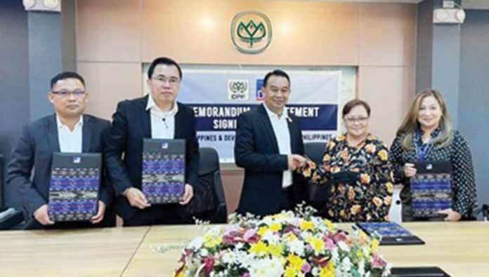 In photo during the signing of the memorandum of agreement are (from left) CPF Philippines vice president Phaisarn Rewriab; CPF Philippines chief finance officer Supakitti Bunvet; CPF Philippines president Udomsak Aksornphakdee; DBP senior vice president Carolyn I. Olfindo; and DBP assistant vice president Rallen O. Verdadero.